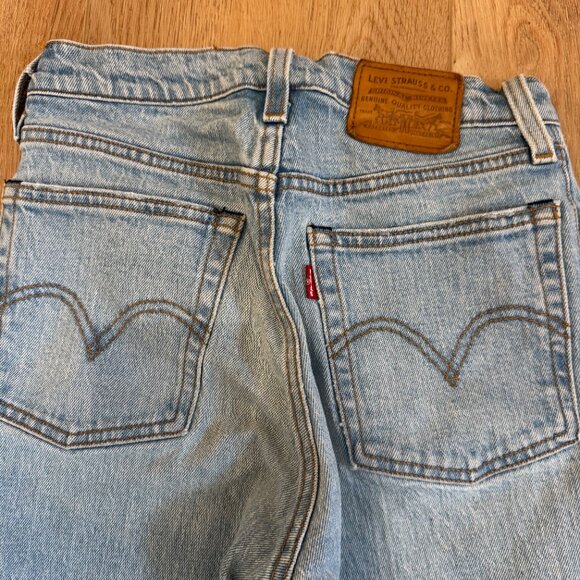 Levi’s Wedgie Straight Jeans Light Wash Size 24 High Rise Vintage Fit - Picture 7 of 7